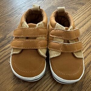 Carter’s Brown Baby Soft Sneakers, size 6-9M